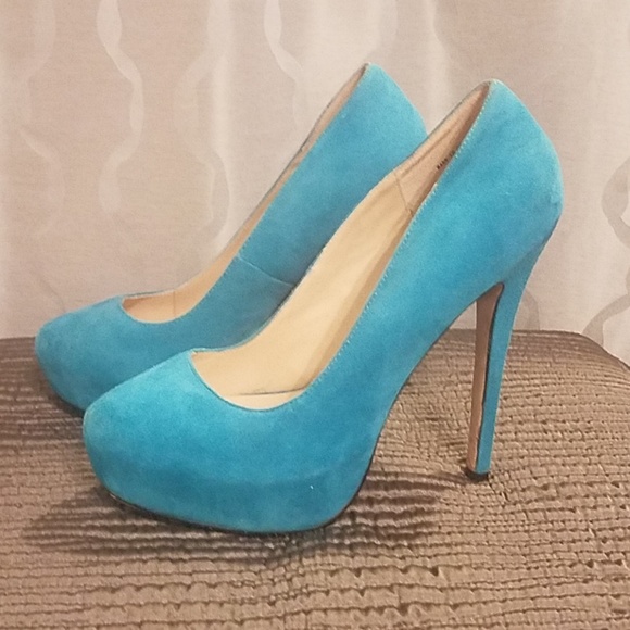 Heels - Picture 5 of 7